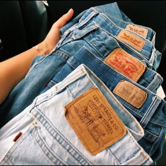 VINTAGE MYSTERY BOX - Picture 3 of 3